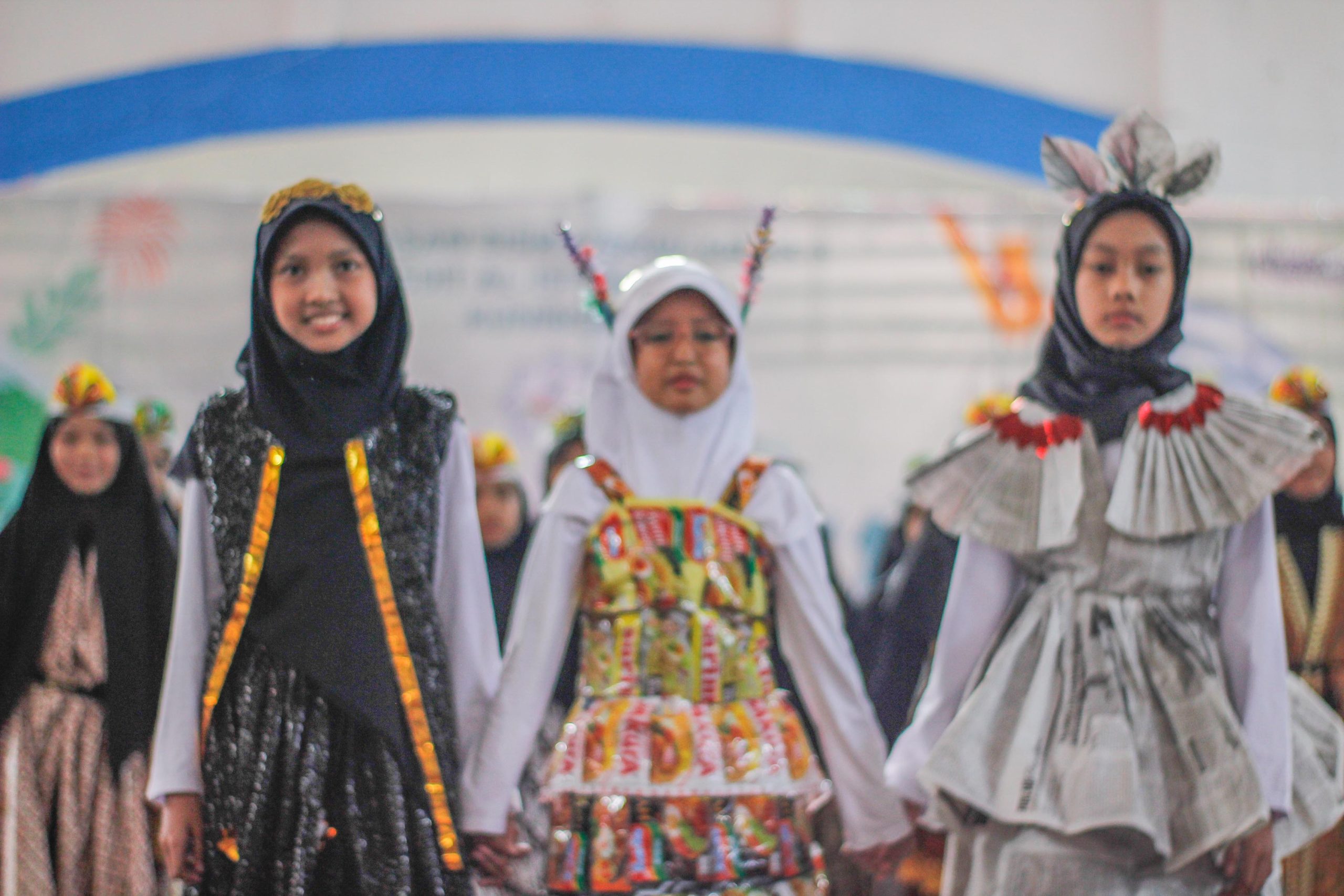 Aksi Nyata ‘Green Generation’: Saat Siswa SDIT Al-Istiqomah Kuningan “Menyulap” Barang Bekas Jadi Karya Seni di TASKIA 11