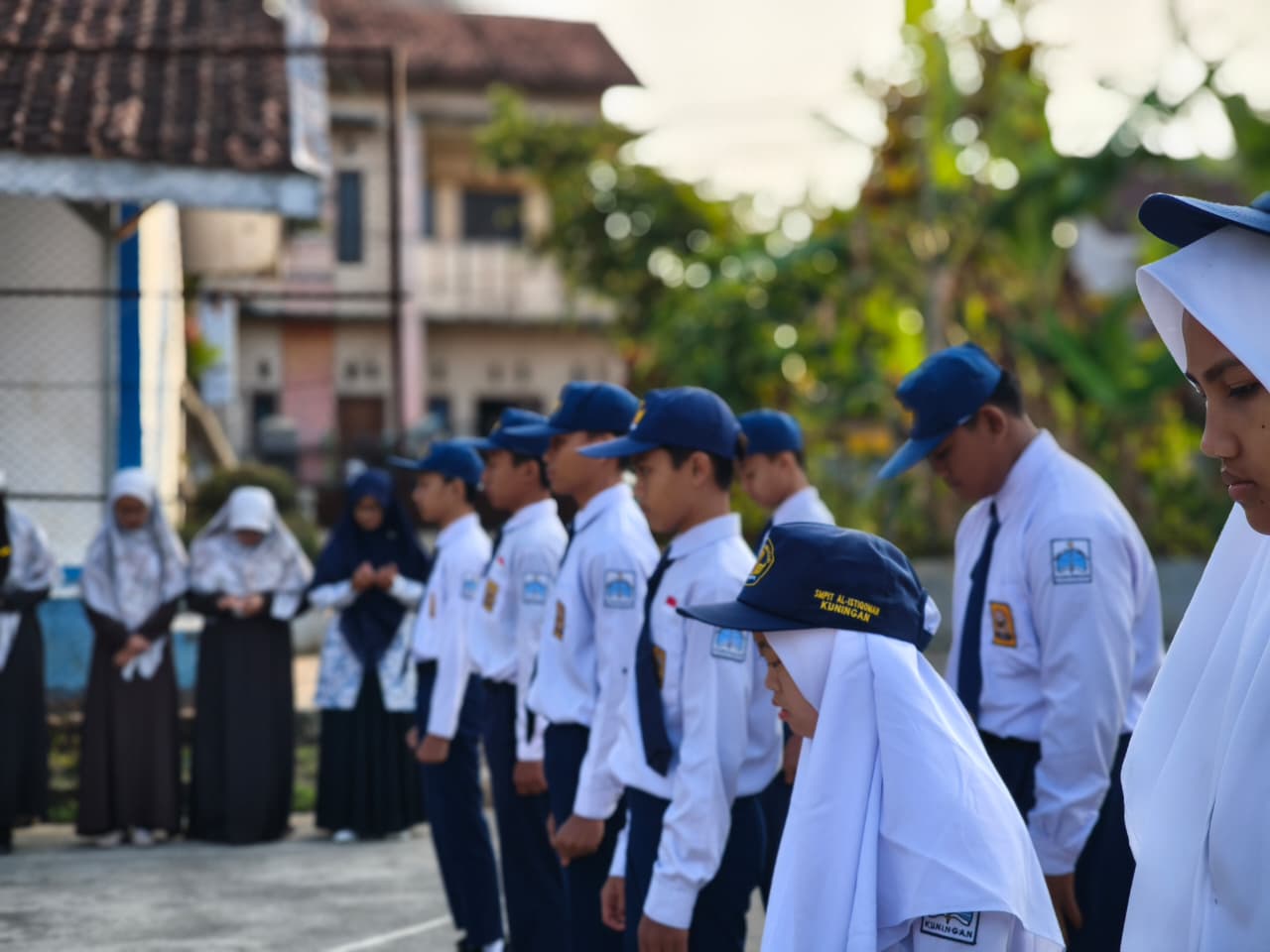 Belajar Bukan Sekadar Hadir, tetapi Bertumbuh